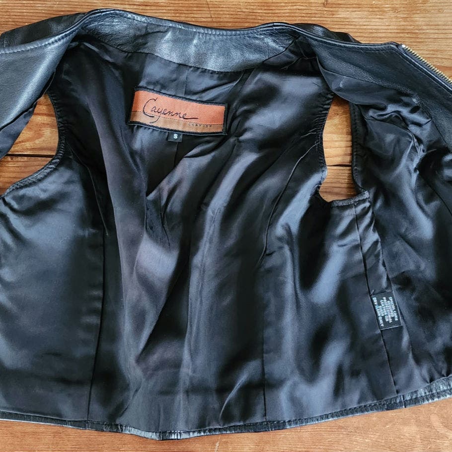 Vintage Y2K Black Leather Vest Zip Front Crop Top by Cayenne