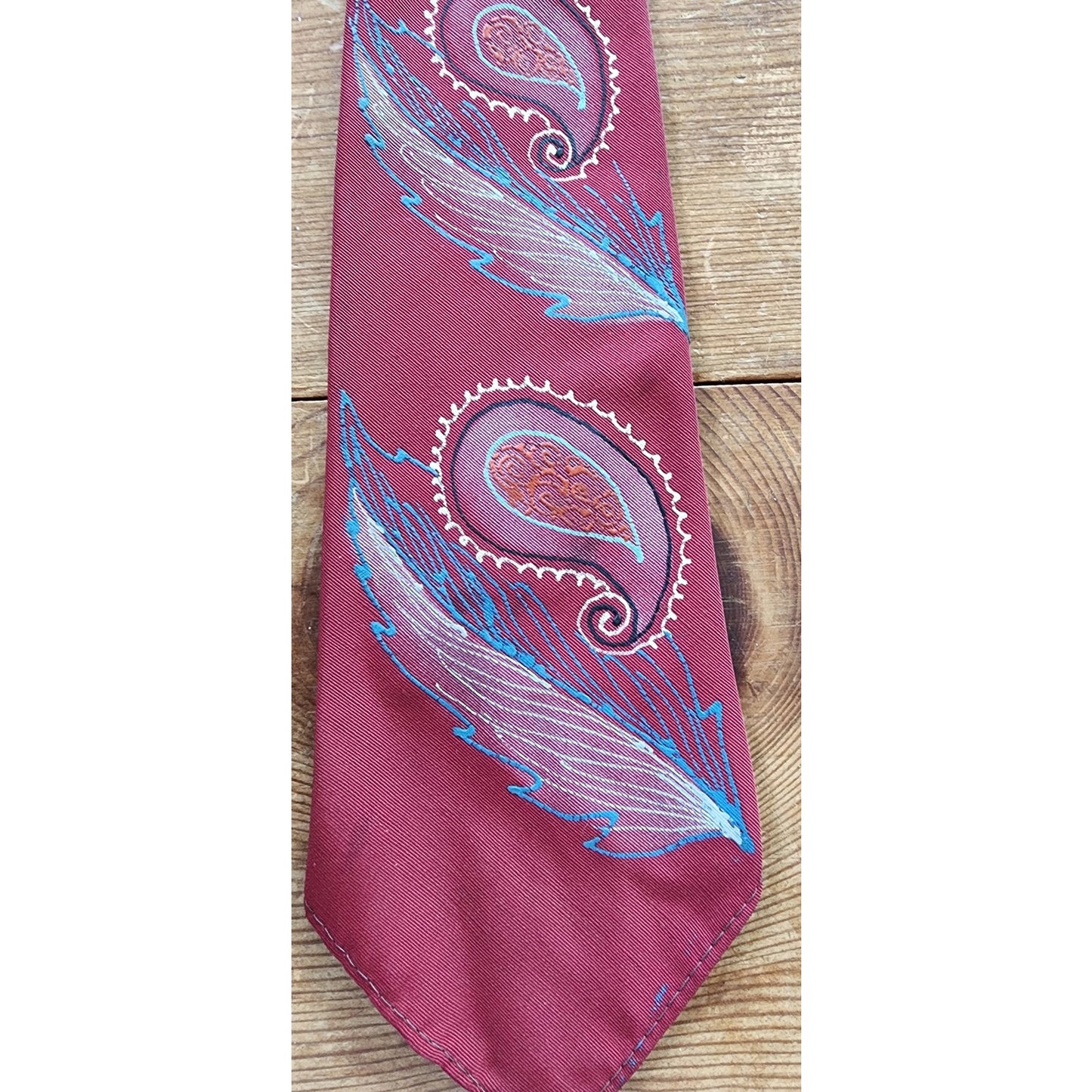 Vintage 1940s Mens Tie Burgundy Red Handpainted Paisley Towncraft