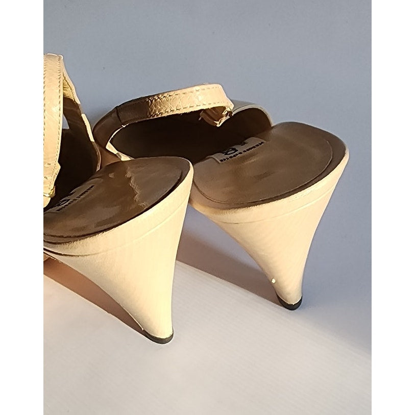 Vintage 1990s CELINE Paris Slingback Shoes Two Toned Black Cream Kitten Heel 7.5