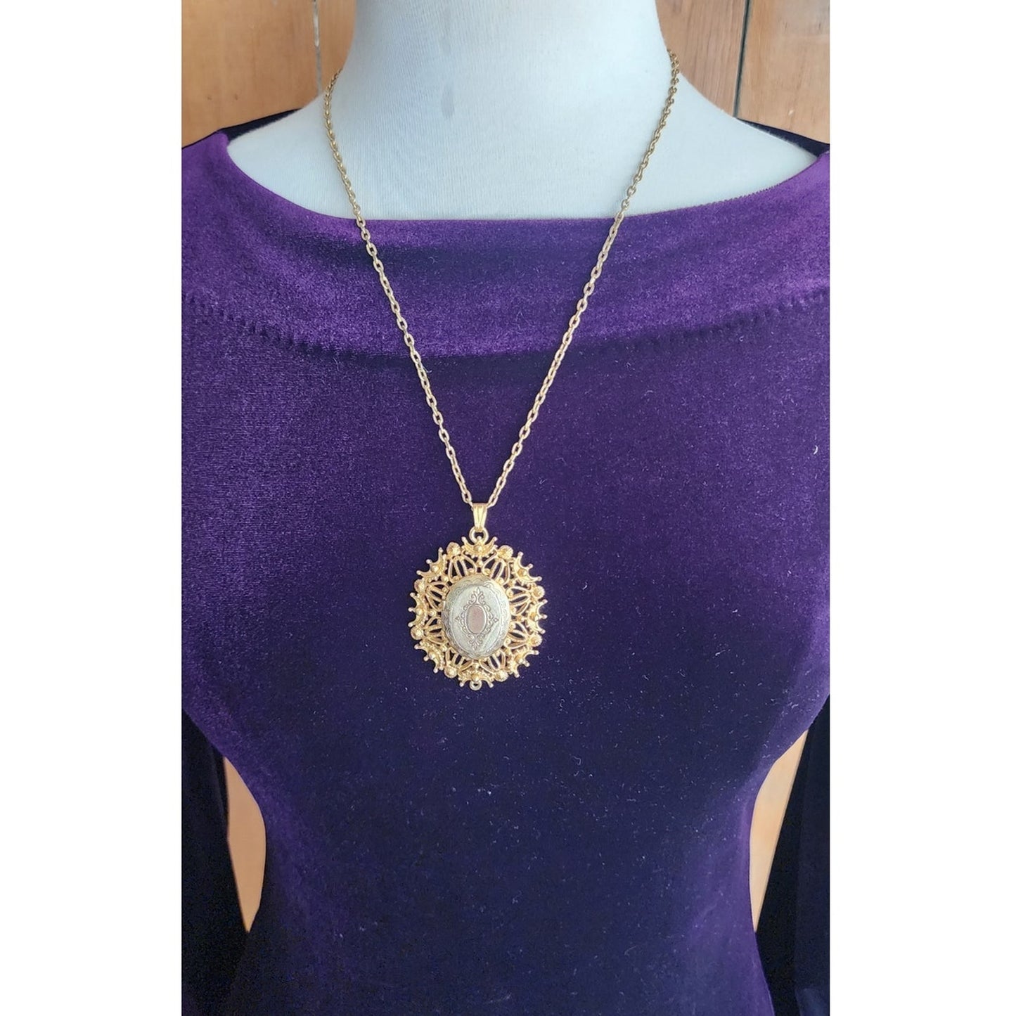 Vintage 1960s Florenza Necklace Locket Pendant Gold Baroque Style