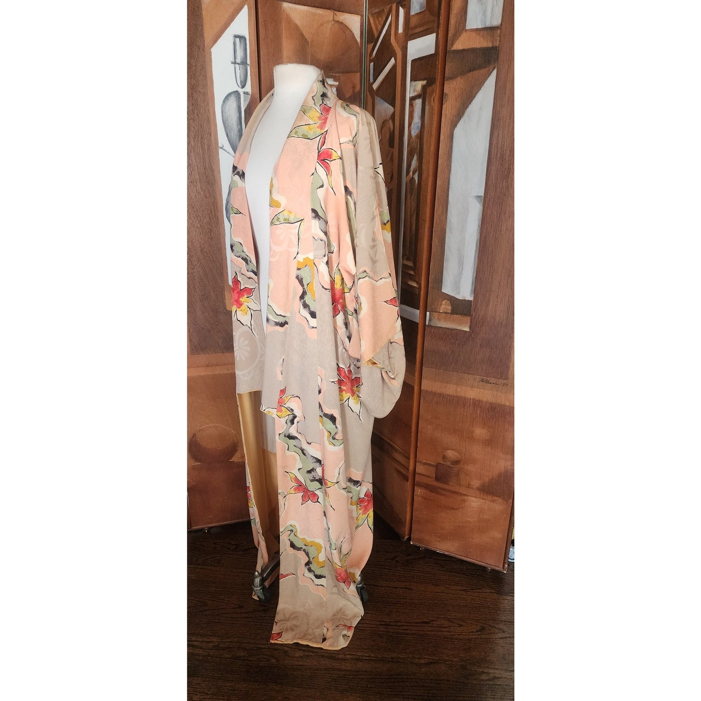 Vintage 1960s Traditional Japanese Silk Kimono Robe Floral Jacquard