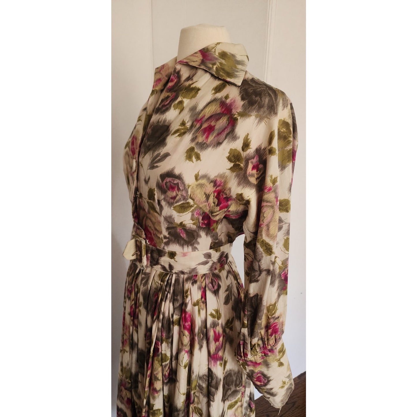 Vintage 1950s Floral Print Dress Belted Button Down Silk Shirtdress Olga / XS