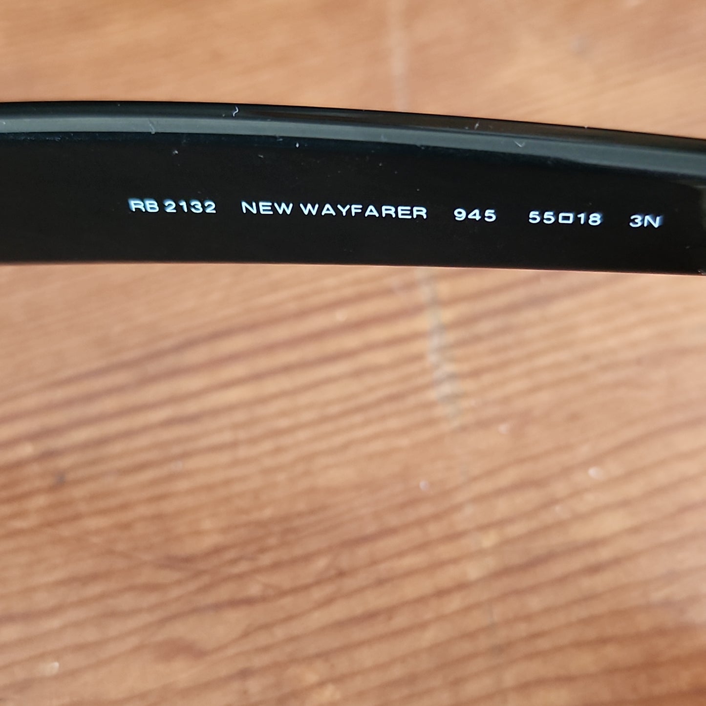 Ray Ban Wayfarer Sunglasses RB2132 Beige w/Case