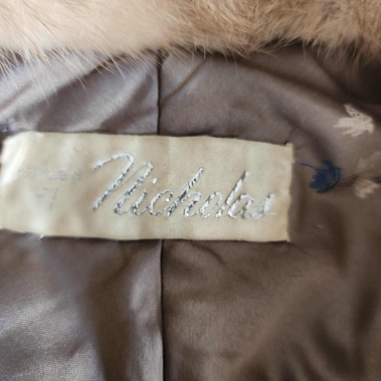 Vintage 50s Blonde Mink Fur Wrap Audrey Monogram