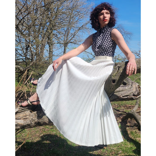 Vintage 1970s Maxi Dress Polkadot Print Pleated Skirt Black White Belted / S