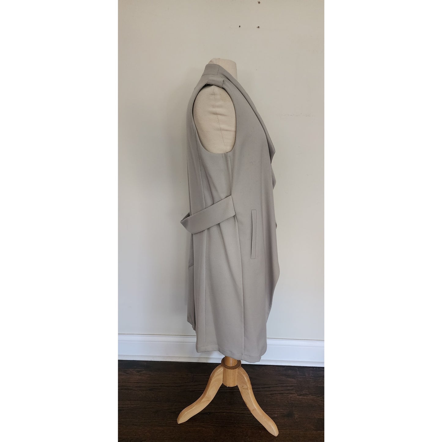 SOIA & KYO Harlin Pebble Vest / Gray Duster New With Tags / M