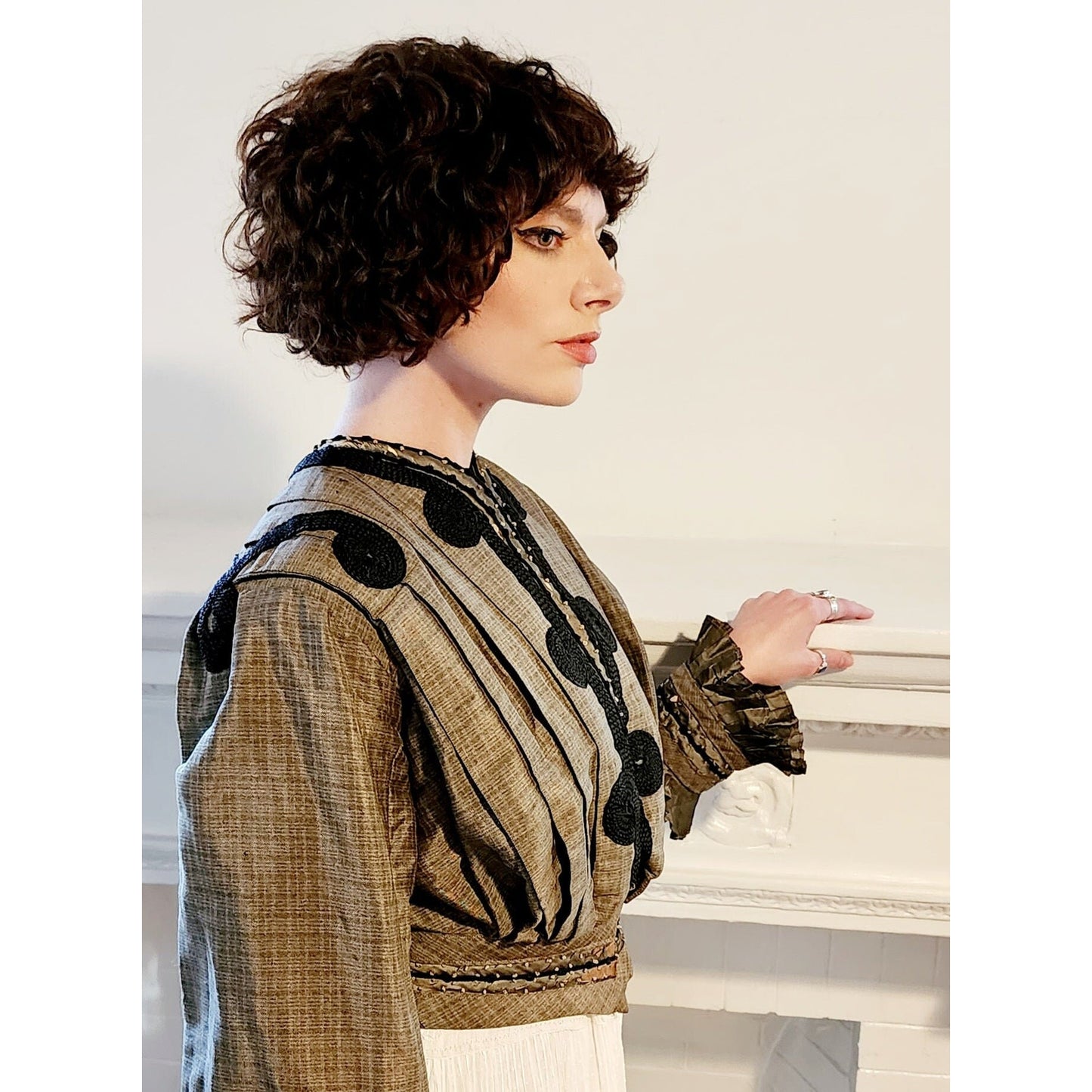 Antique Ladies Jacket Edwardian 1900s 1910s Gray Silk Black Coiled Trim