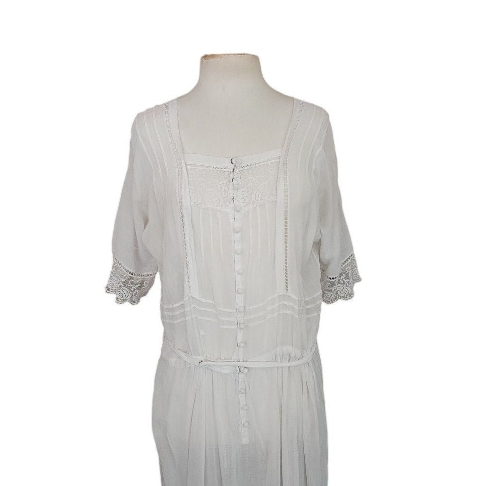 Antique 1910s White Lingerie Tea Dress Lawn Gown Crochet Lace Embroidery Drop Waist L
