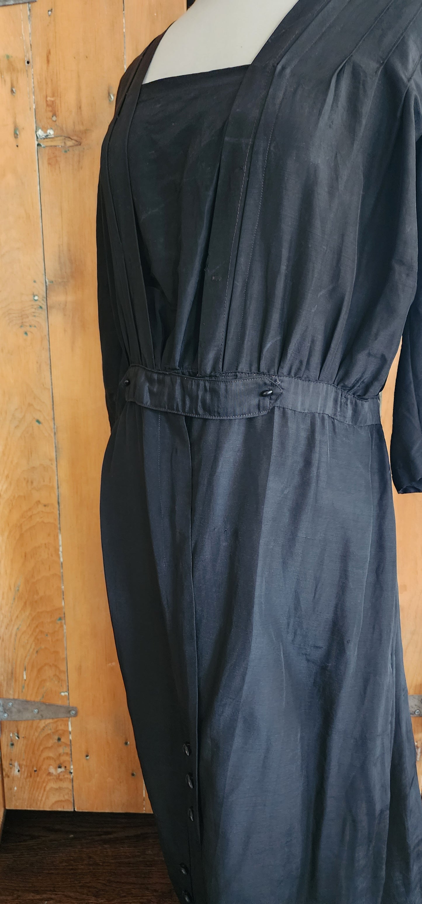 Edwardian Black Silk Day Dress Half Sleeve Large