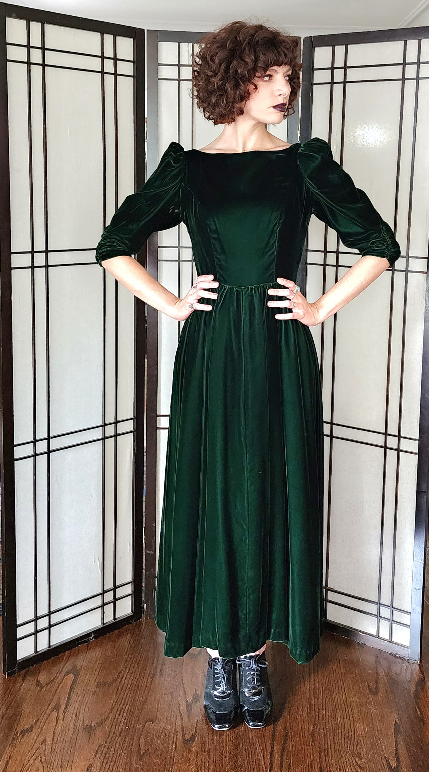 80s Green Velvet Dress Puffed Shoulders / Small