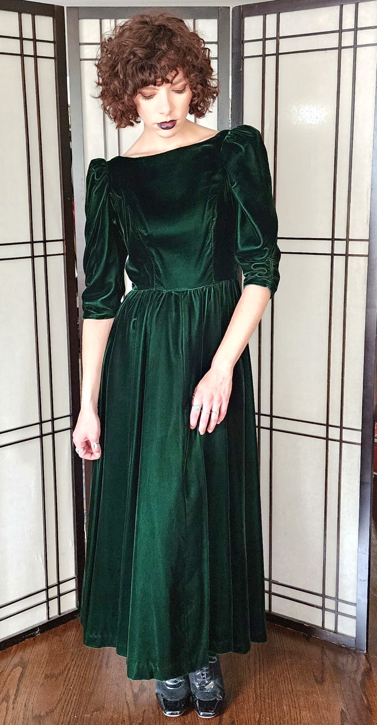 80s Green Velvet Dress Puffed Shoulders / Small