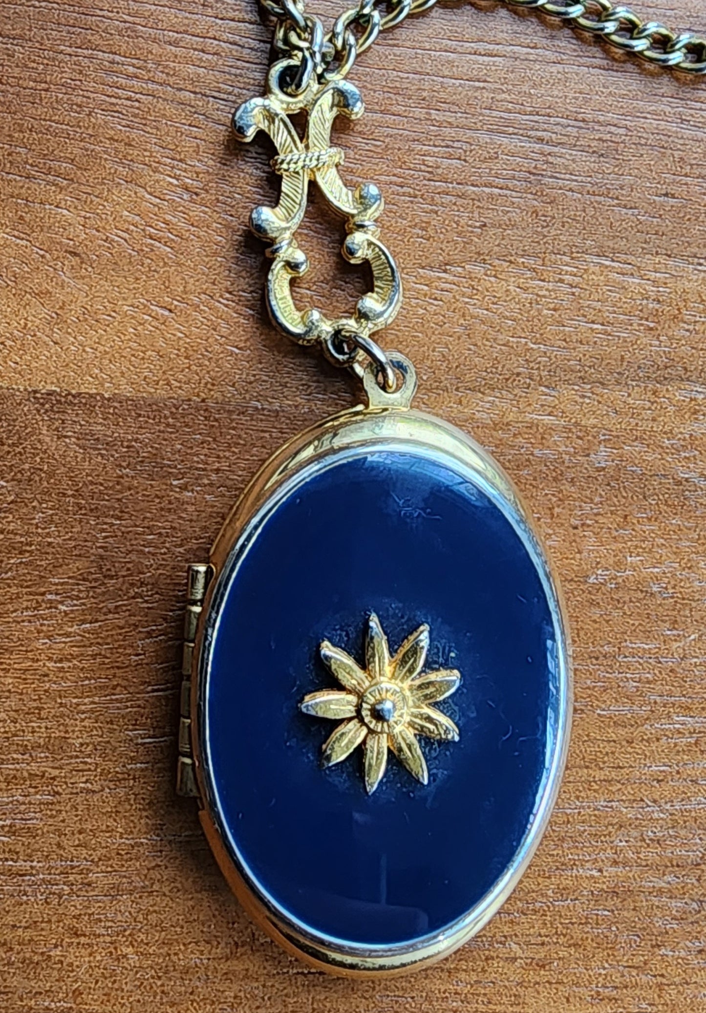 60s Locket Necklace Dark Blue Enamel Gold Star Chain