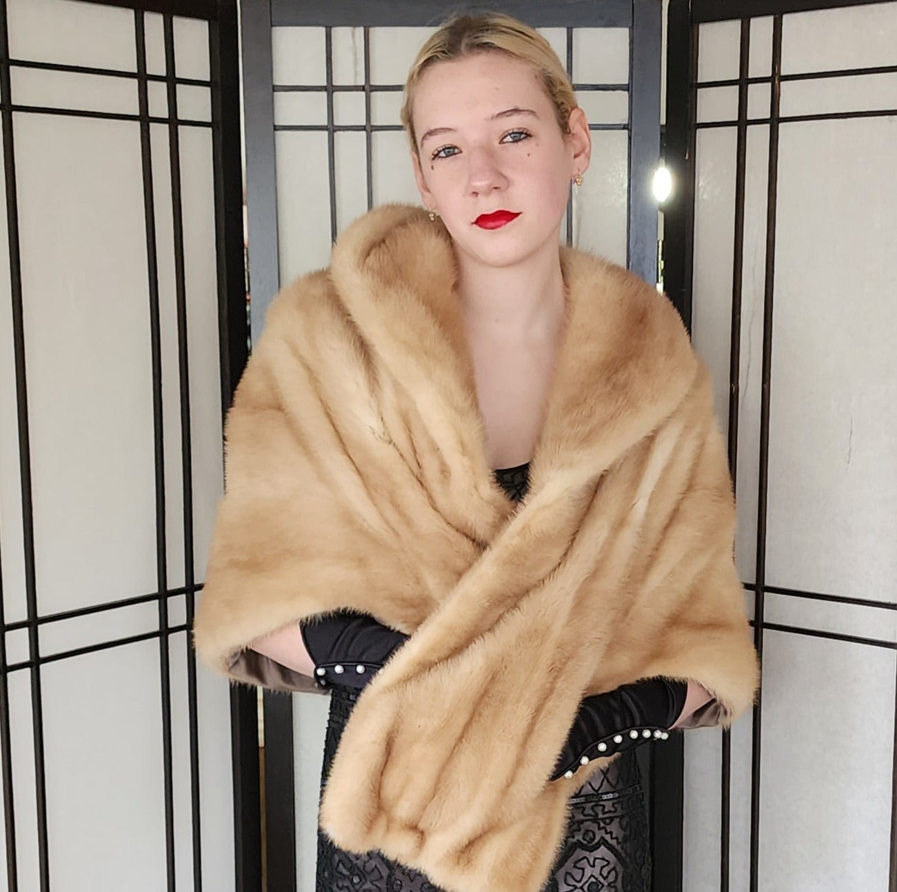 Vintage 50s Blonde Mink Fur Wrap Audrey Monogram