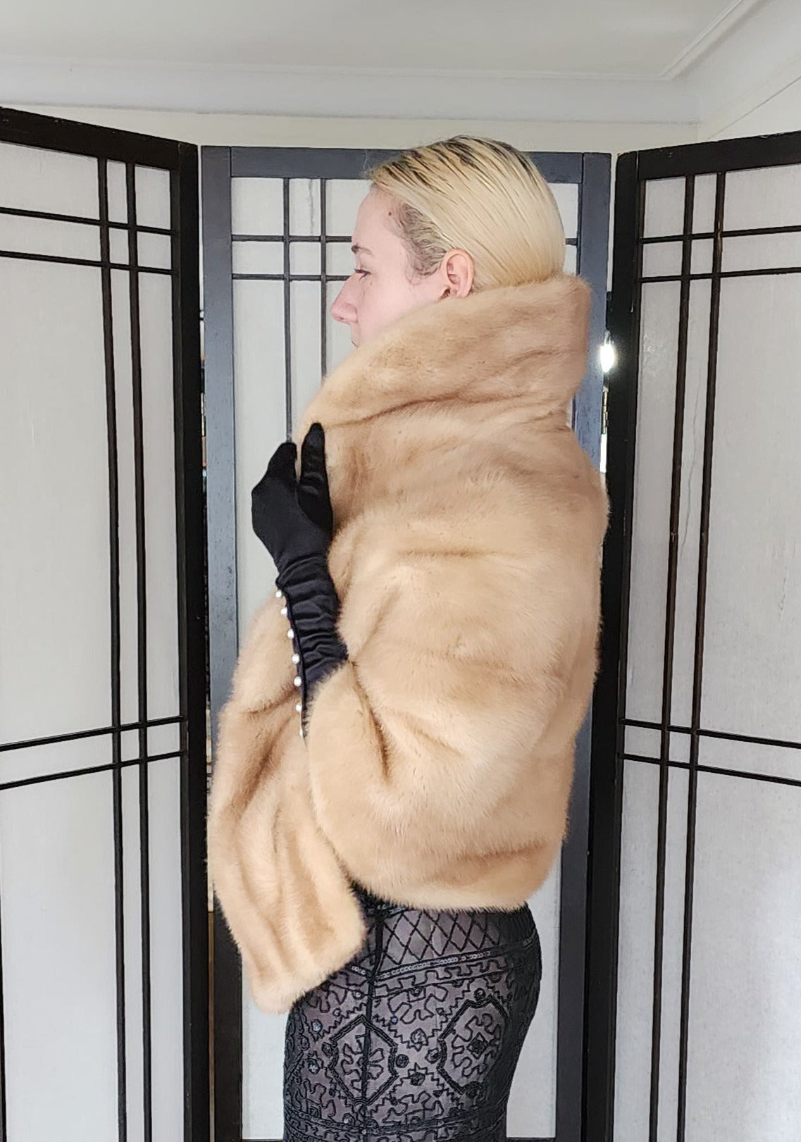 Vintage 50s Blonde Mink Fur Wrap Audrey Monogram