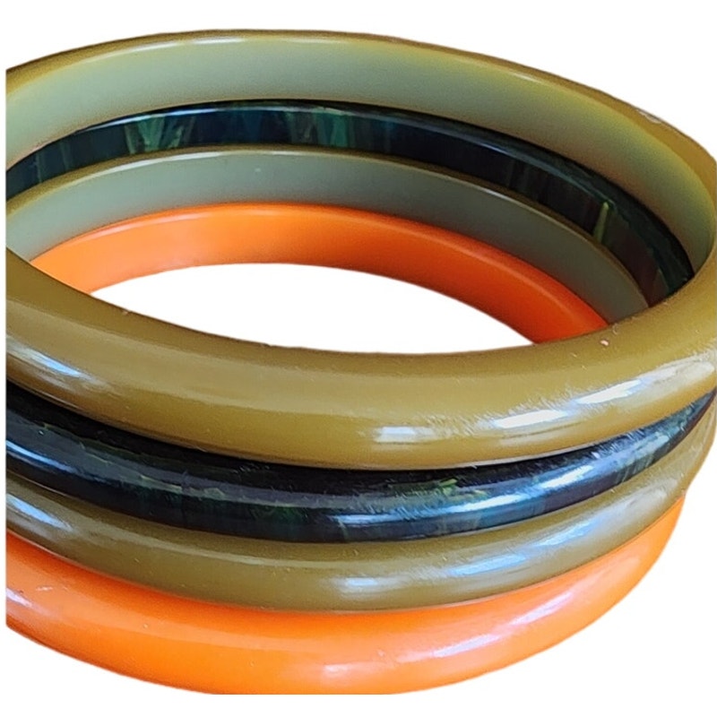 Vintage Bakelite Bangles Set of 4 Bracelets Spacers Three Inch Diameters