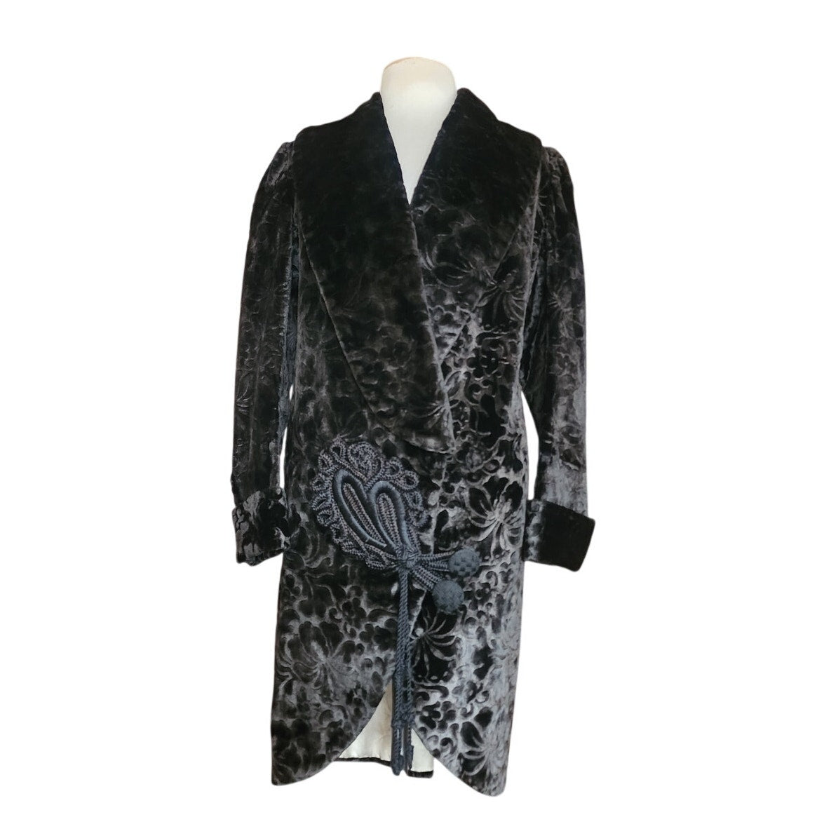 Antique 1910s 20s Edwardian Art Deco Black Textured Silk Velvet Opera Coat Frock Jacket with Silk Chord Knot Closure