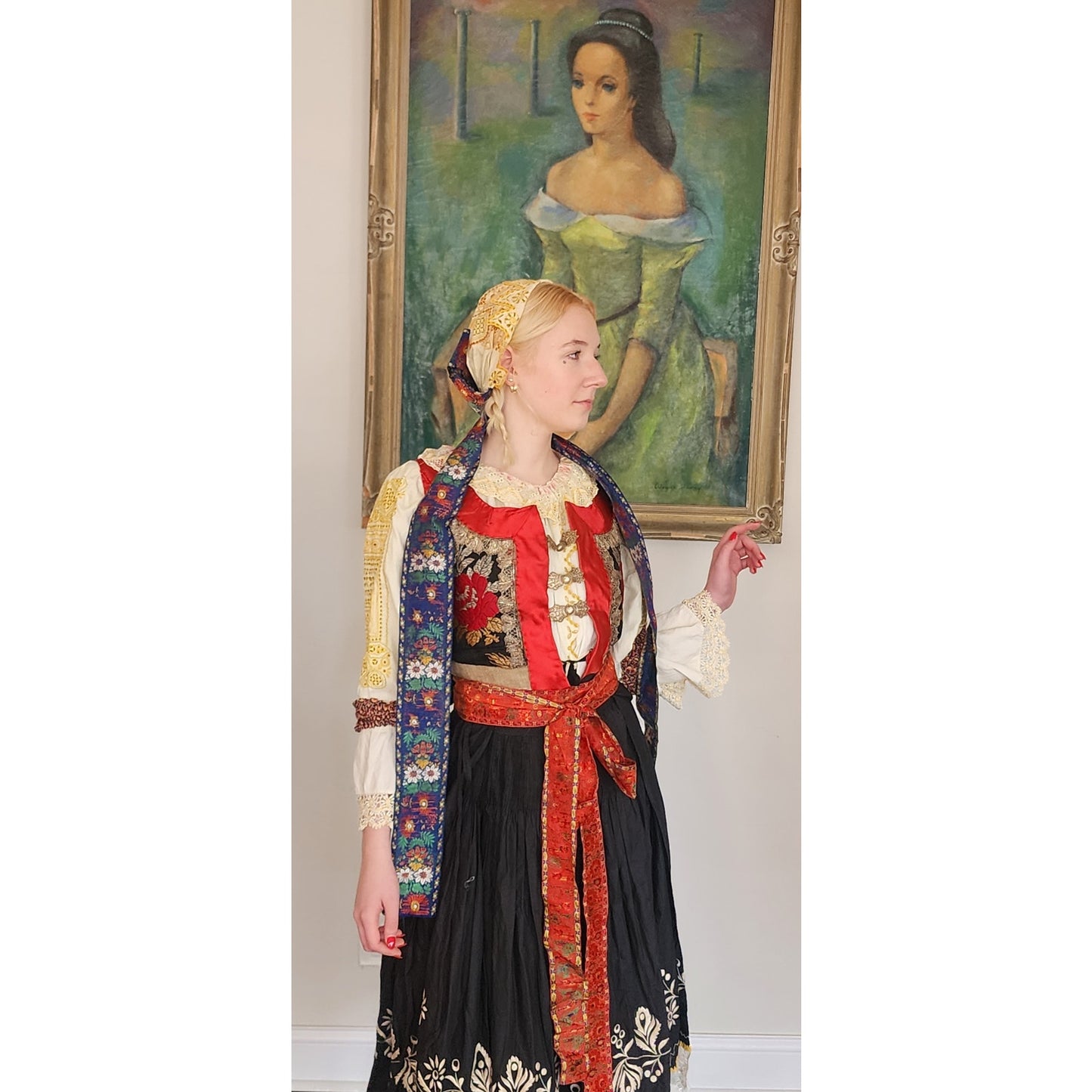 Antique Slovakian Folk Costume COMPLETE Kroj Piesteny Wedding Outfit Blouse Skirt Vest Cap Belt