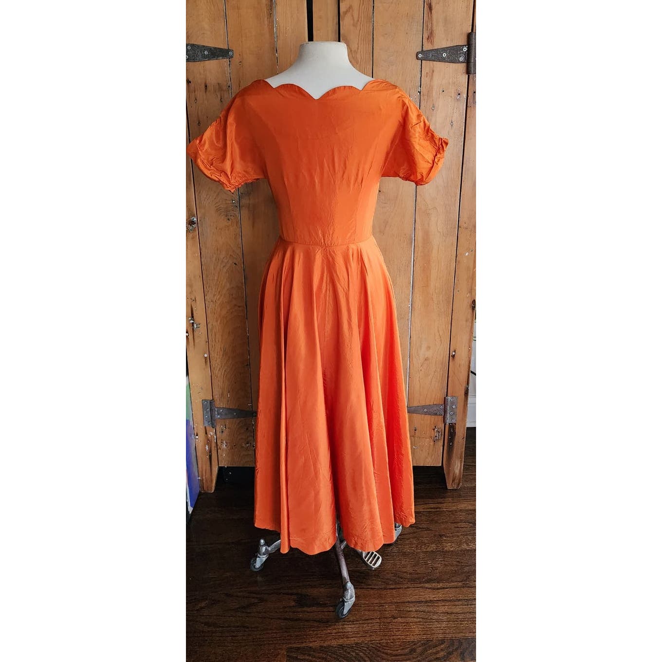 Vintage 50s Orange Duster / Split Front Vest Scallop Edging