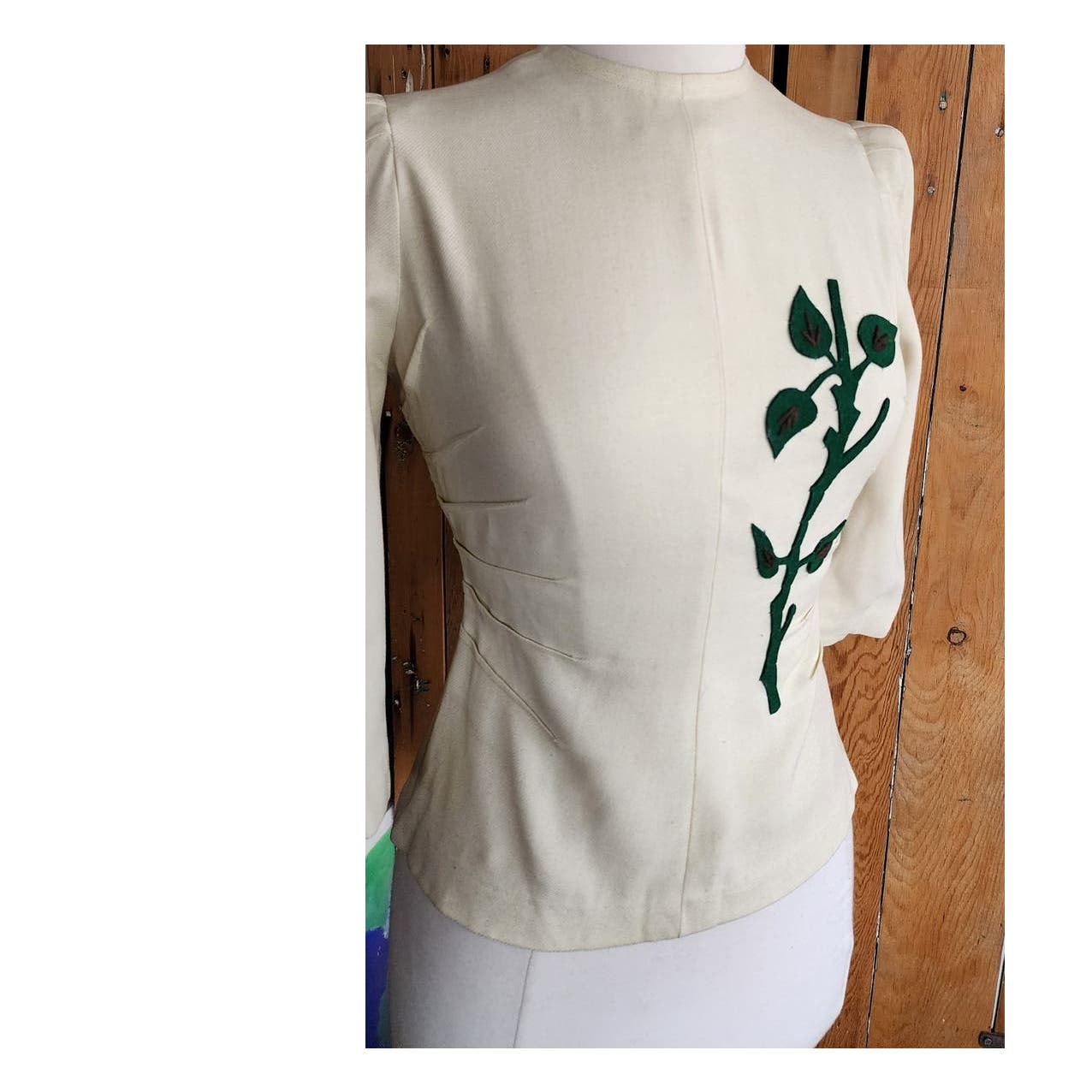 Vintage 40s Cream Top Green Leaf Applique