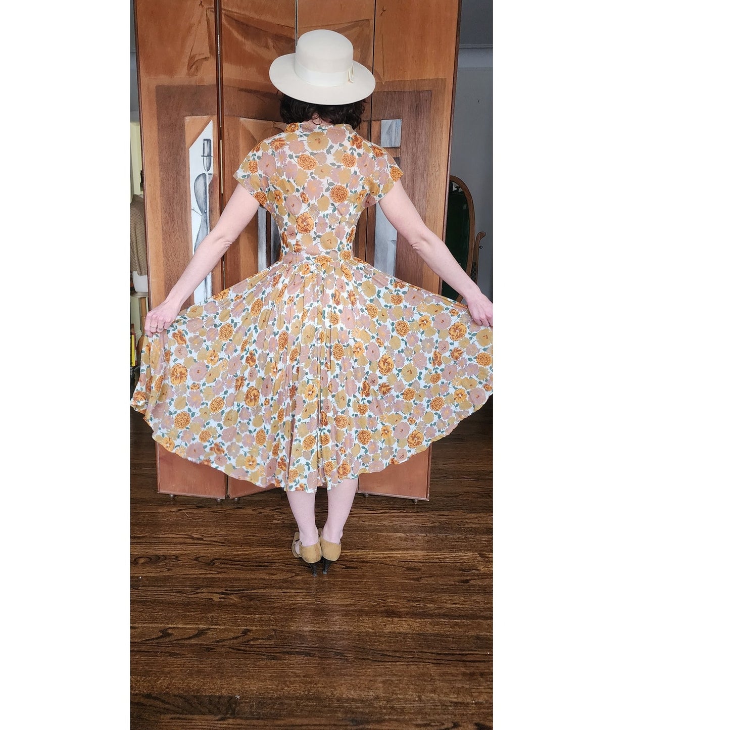 Vintage 40s Floral Print Short Sleeve Button Front Cotton Midi Day Dress w/Pockets Circle Skirt