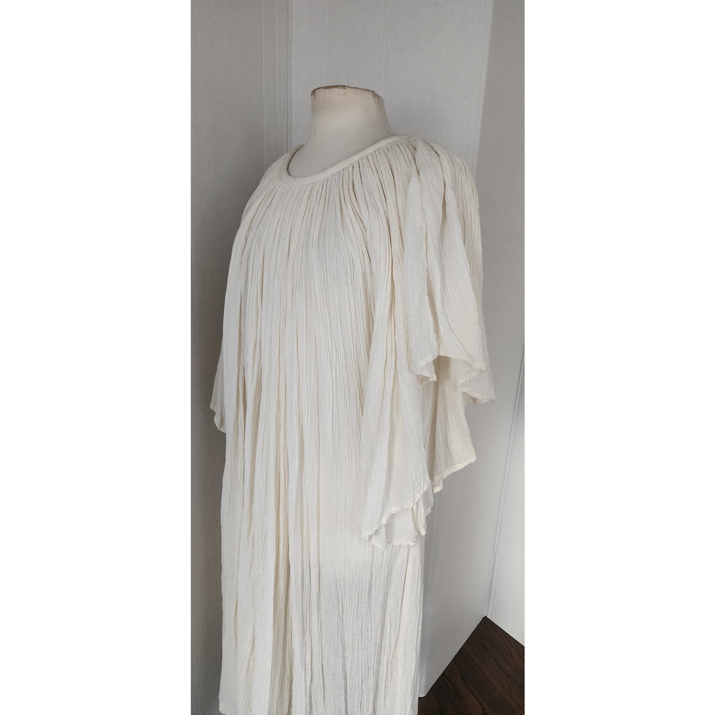 Vintage 70s Amerikan Climax Tent Dress White Cotton Gauze Angel Butterfly Sleeves