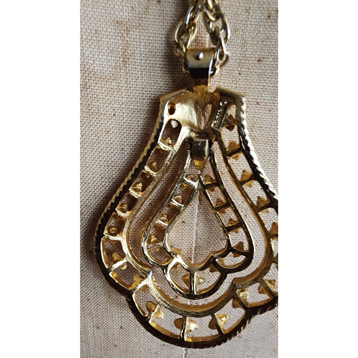 Vintage 60s Trifari Pendant Necklace Gold Baroque Style