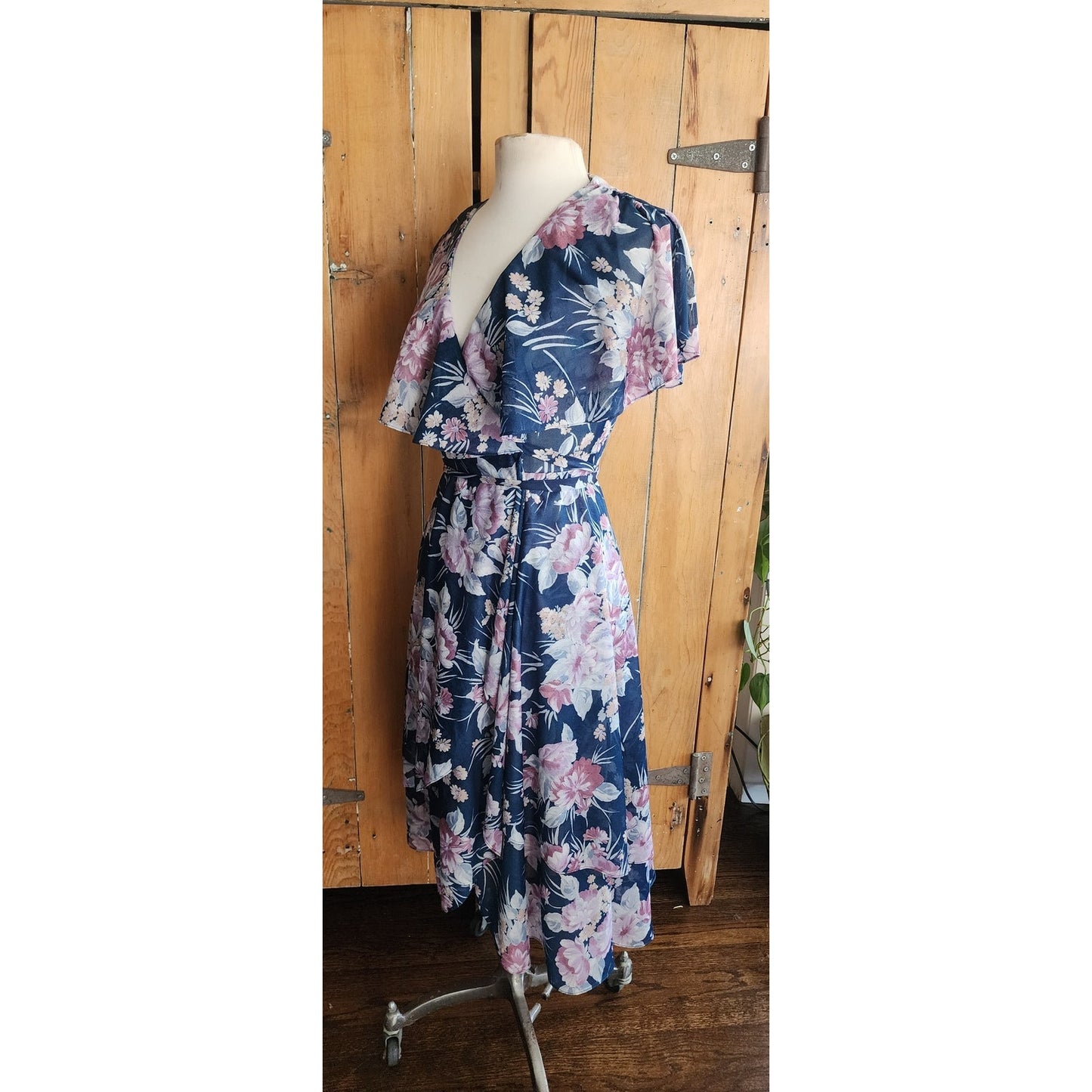 Vintage 70s Wrap Dress Blue Floral Print