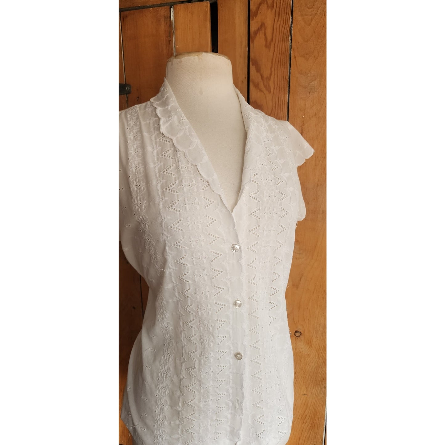 Vintage 70s Eyelet Blouse White Cotton Blend Short Sleeved / L