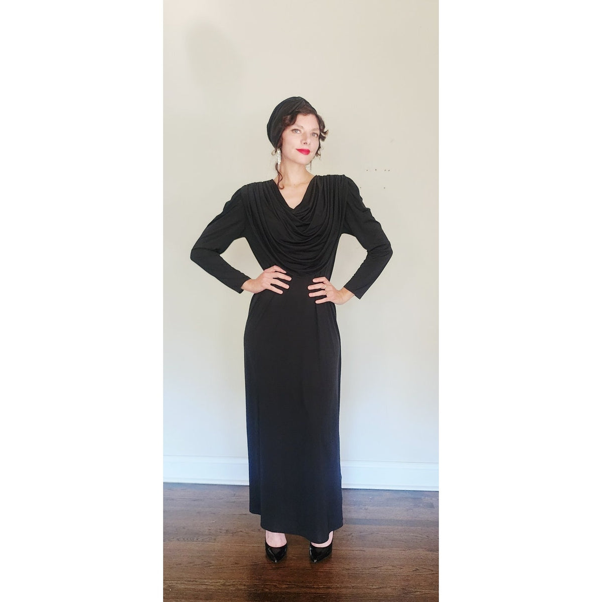 Vintage 1980s Oscar de la Renta Evening Dress Black Liquid Jersey Rhinestones Cowl Neck M
