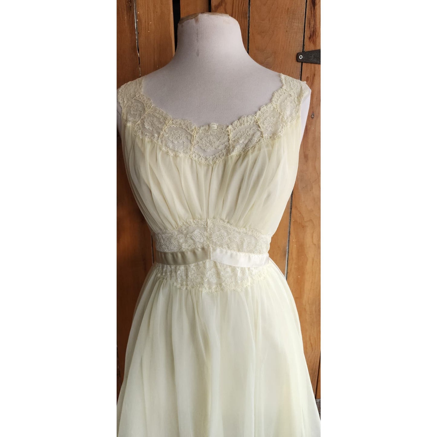 Vintage 50s Yellow Slip Dress 38 Nylon Lace Vanity Fair