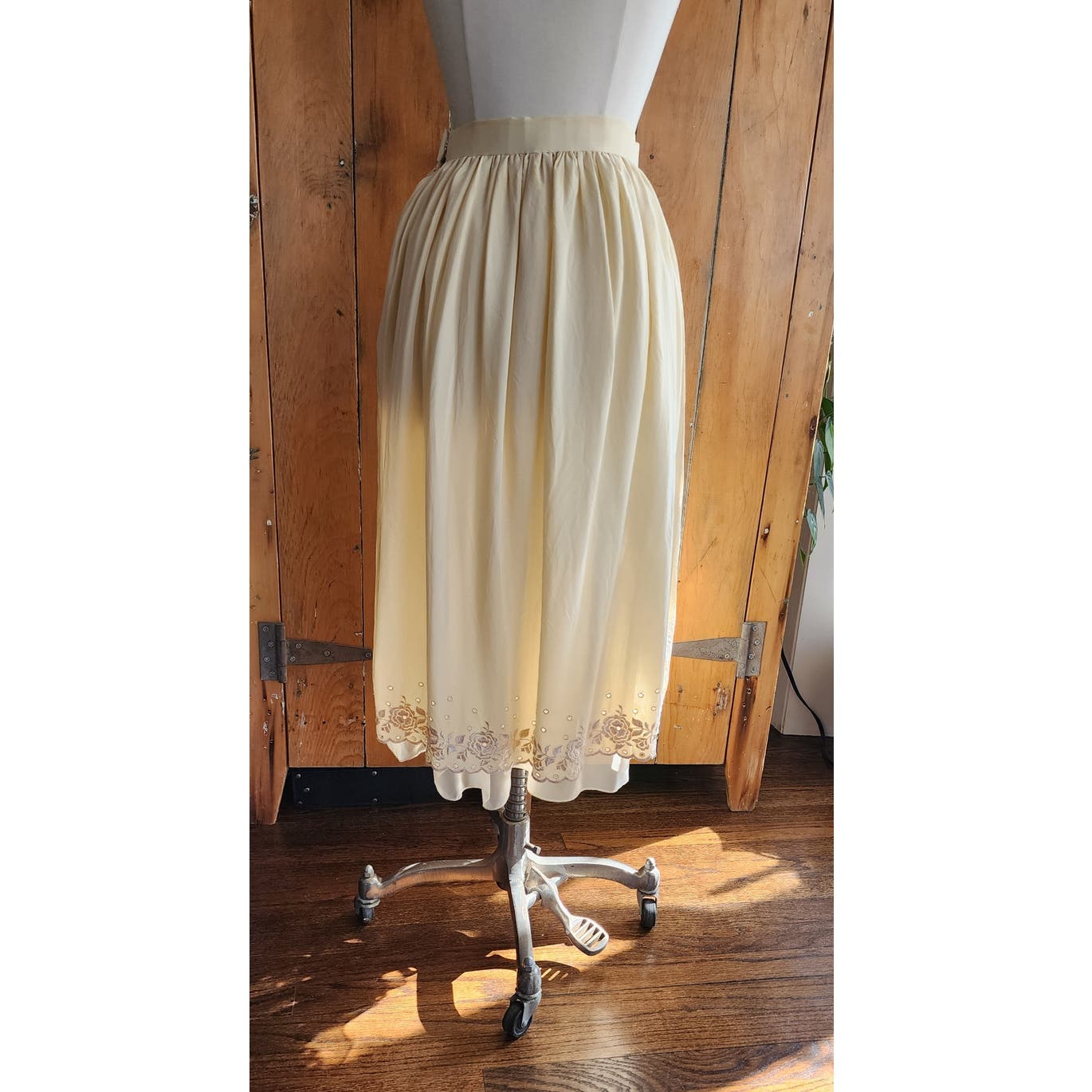 Vintage 70s Oscar de la Renta Cream Silk Skirt Eyelet Lace