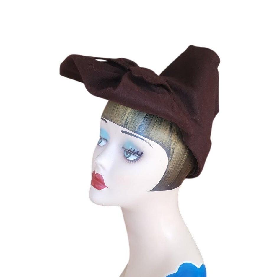 Vintage 1940s Brown Hat Tall Sculpted Tilt w/Front Bow Lecie Studio