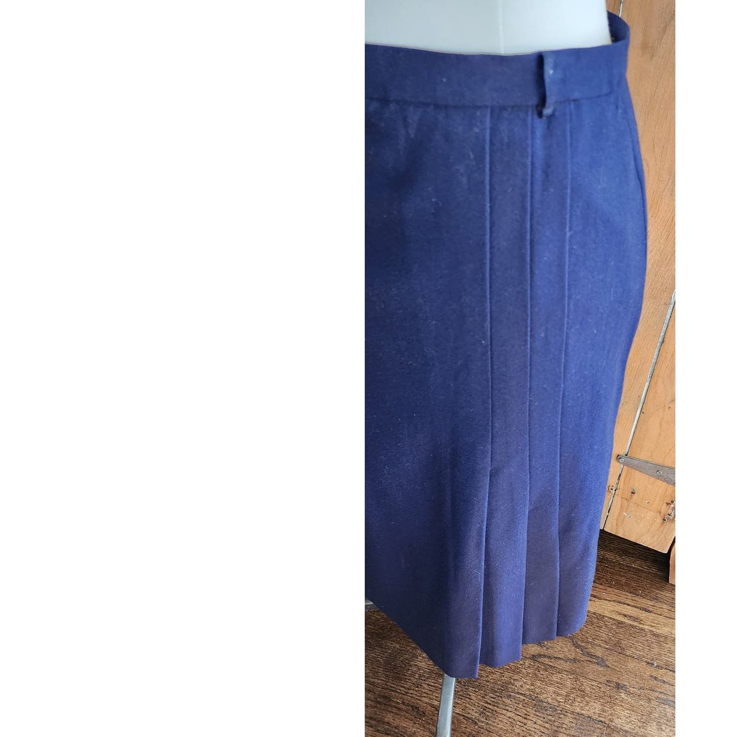 Vintage 40s Skirt Navy Blue Wool Side Pleats