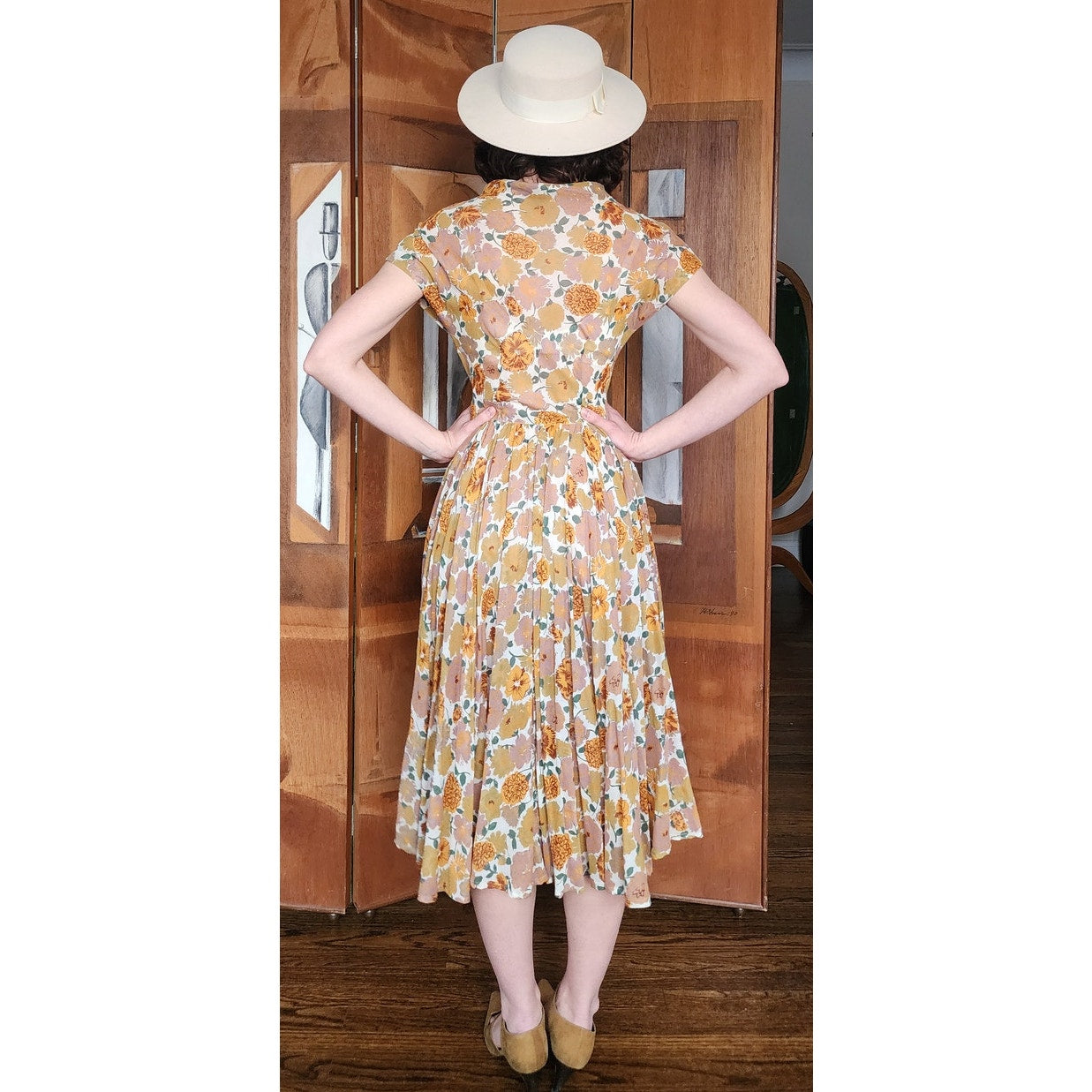 Vintage 40s Floral Print Short Sleeve Button Front Cotton Midi Day Dress w/Pockets Circle Skirt