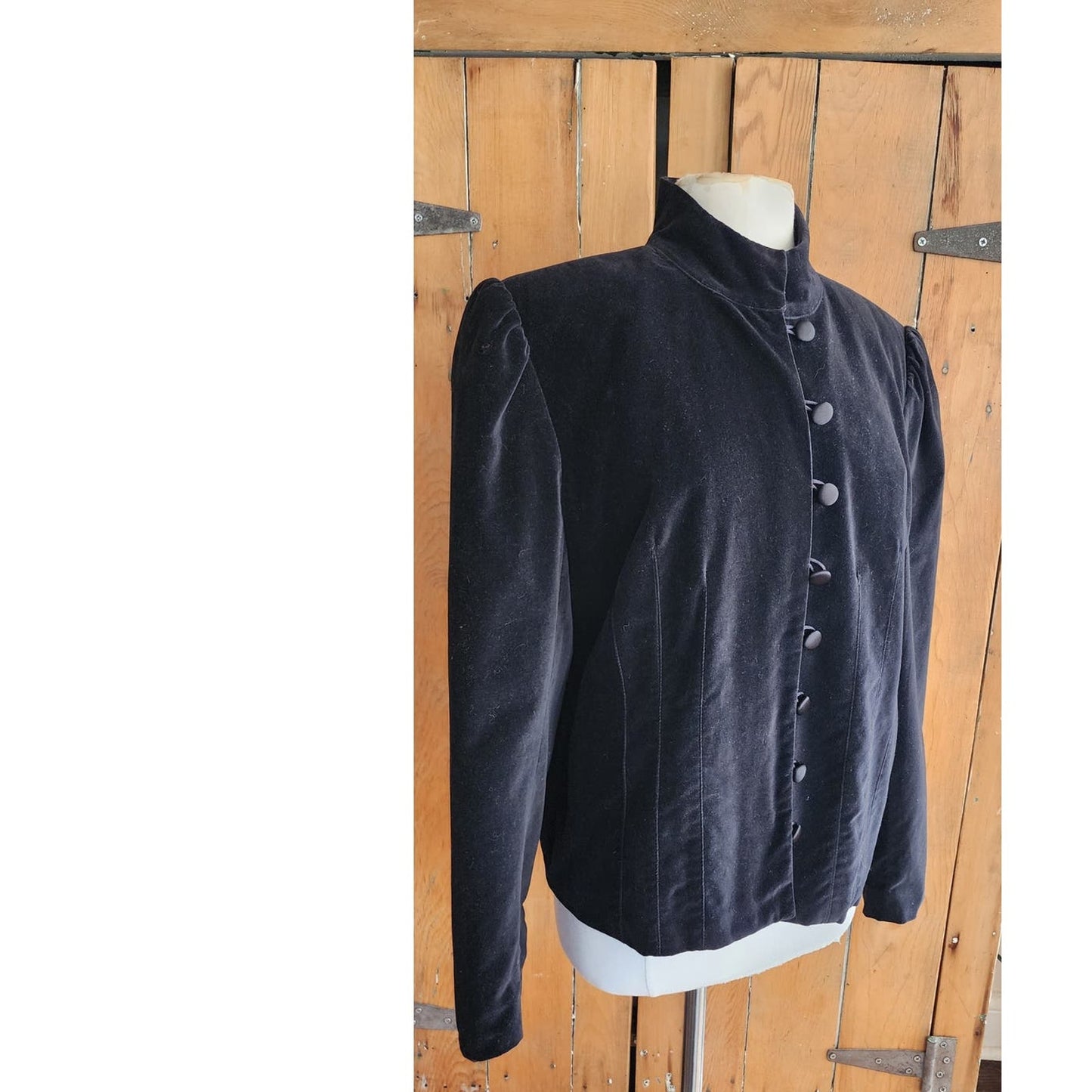 Vintage 80s Black Velvet Jacket Blazer Boutique Europa