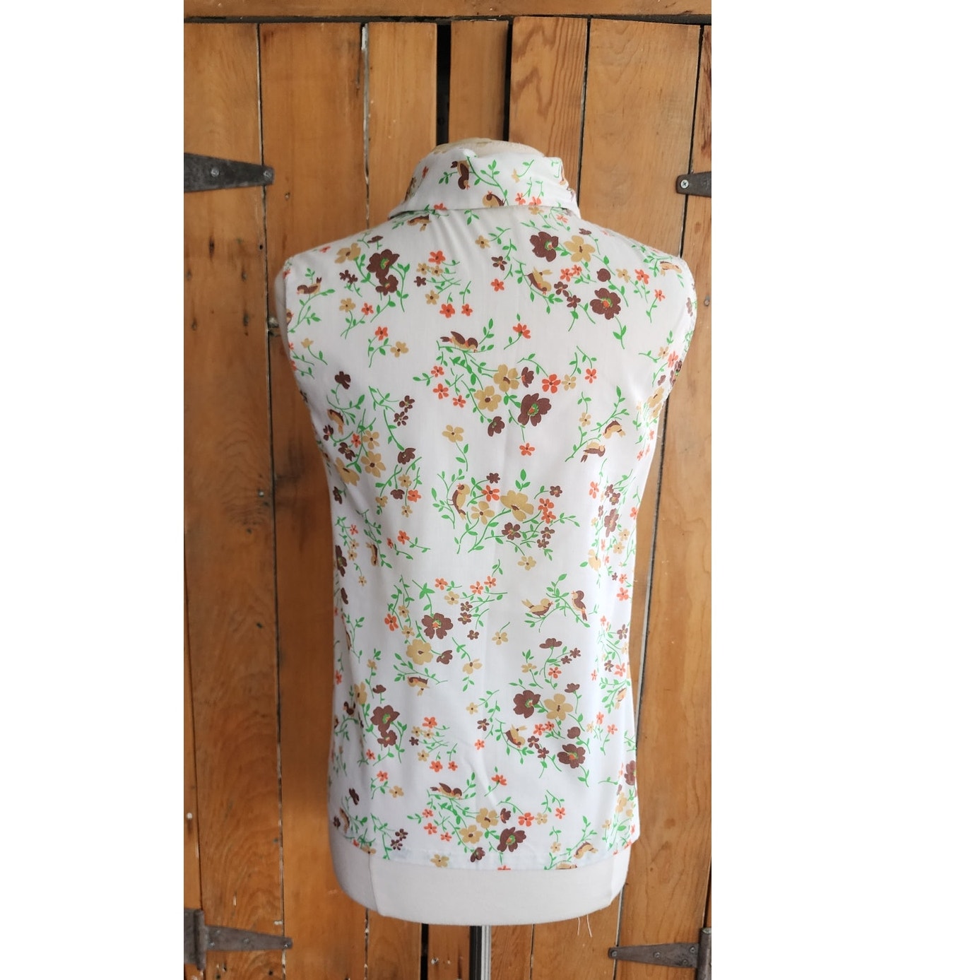 Vintage 70s White Floral & Bird Print Top Sleeveless Shirt / M