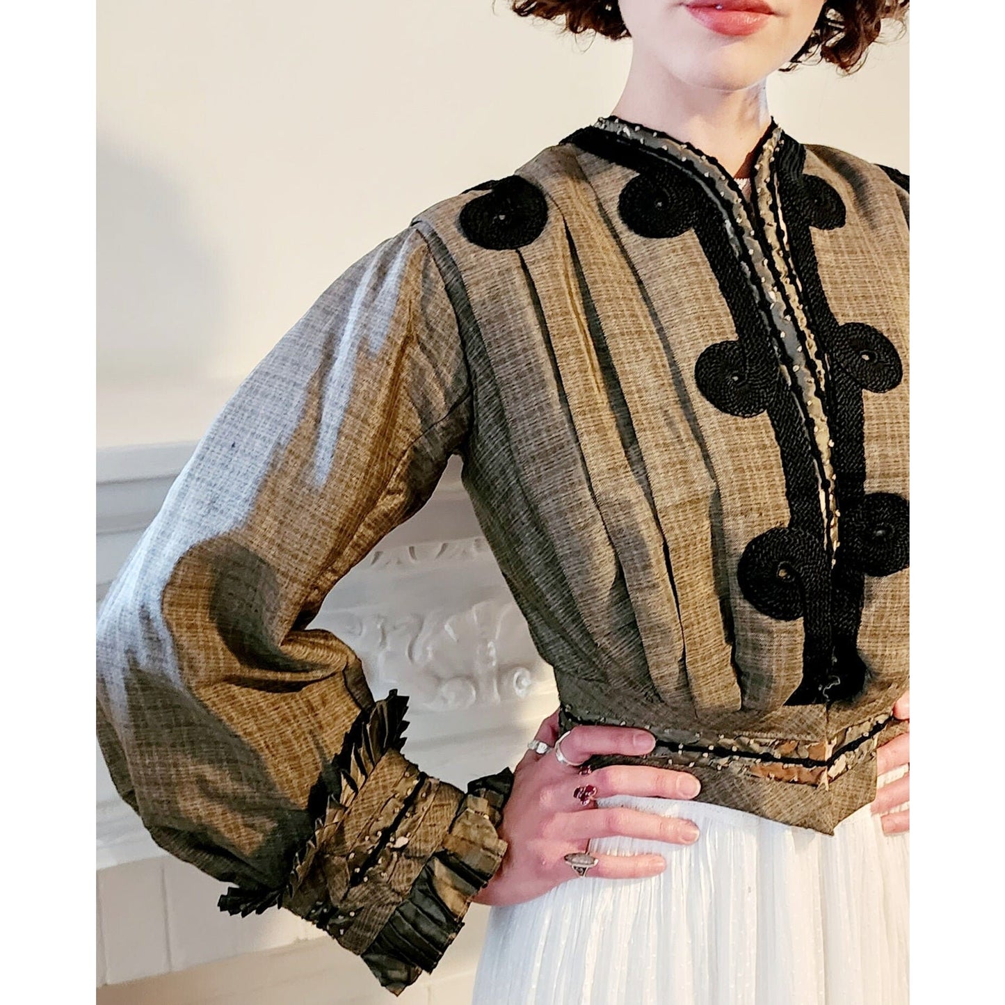 Antique Ladies Jacket Edwardian 1900s 1910s Gray Silk Black Coiled Trim