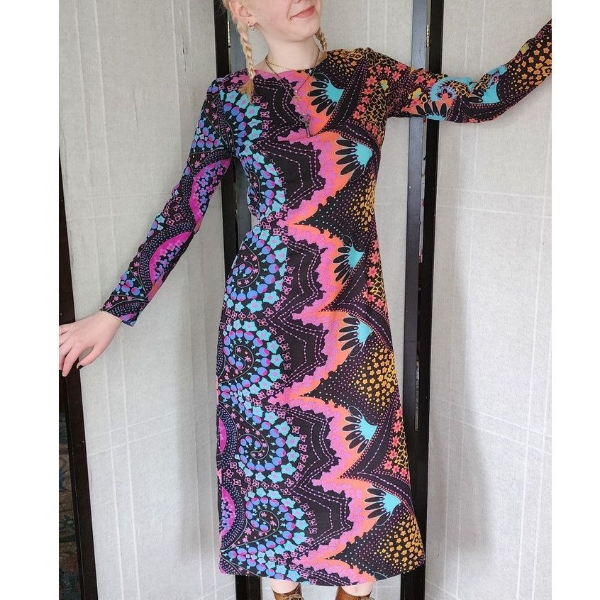 Vintage 70s Dress in Psychedelic Print