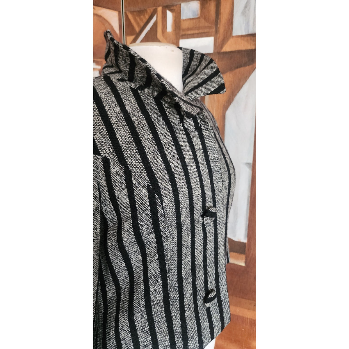 Vintage 60s SYBIL CONNOLLY Mod Cropped Blazer Gray Wool Tweed Black Stripes Large Collar