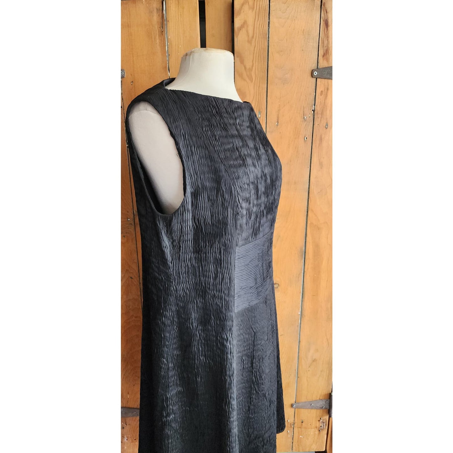 Vintage Y2K Anett Rostel Black Dress Micropleating