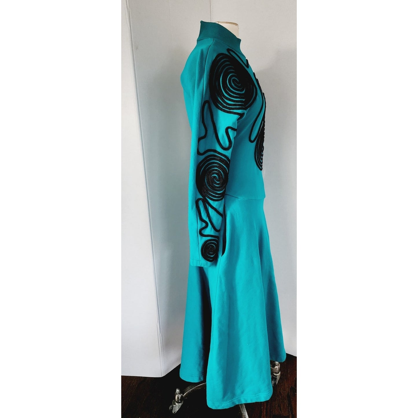 Vintage 1980s Blue Dress Embroidered w/Black Spiral Coils Avant Garde Art Clothes