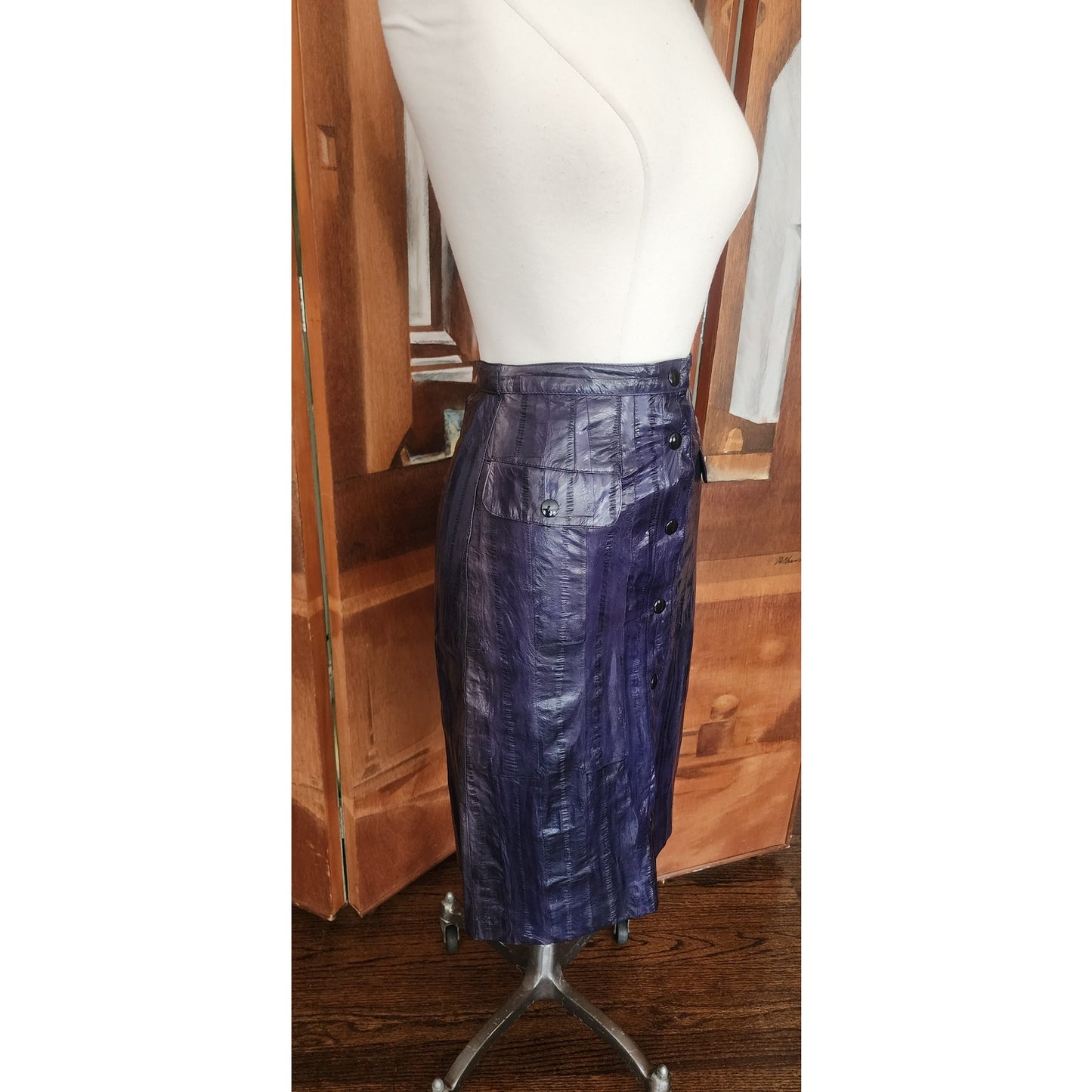 Vintage 1980s Krizia Pencil Skirt Purple Eel Skin Leather Snap Front Midi Small IT 40
