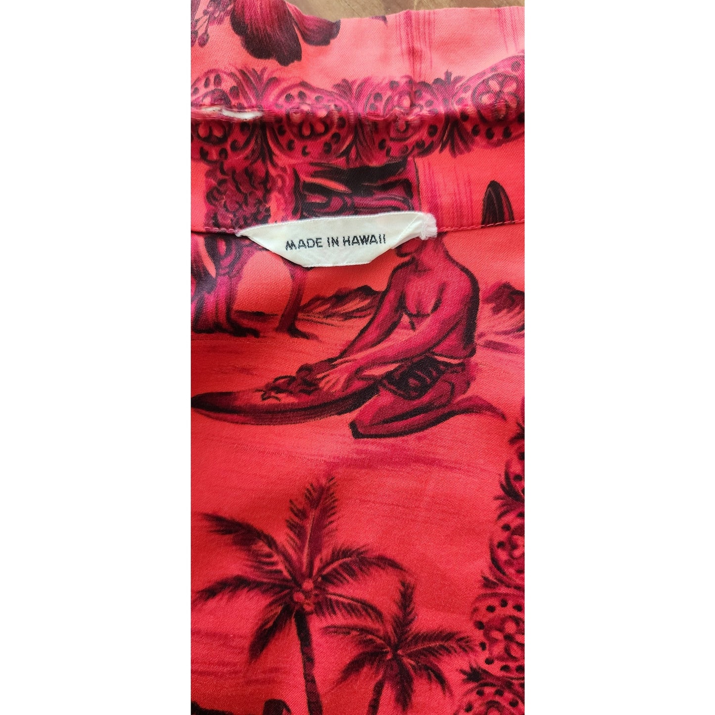 Vintage 60s Men's Red Hawaiian Shirt Surf Scenic Tiki Huts Cotton Short Sleeve