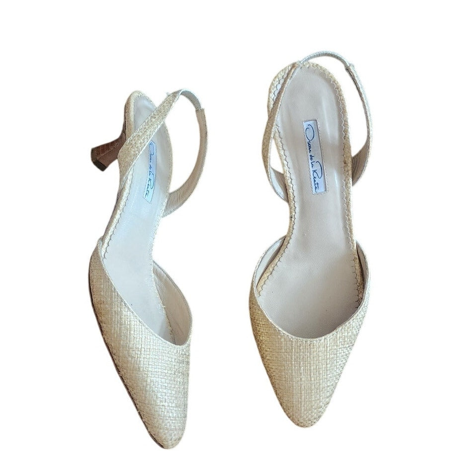 Vintage 1990s Oscar de la Renta Slingback Pumps 38 Beige Cream Gold Weave Texture Kitten Heels Shoes