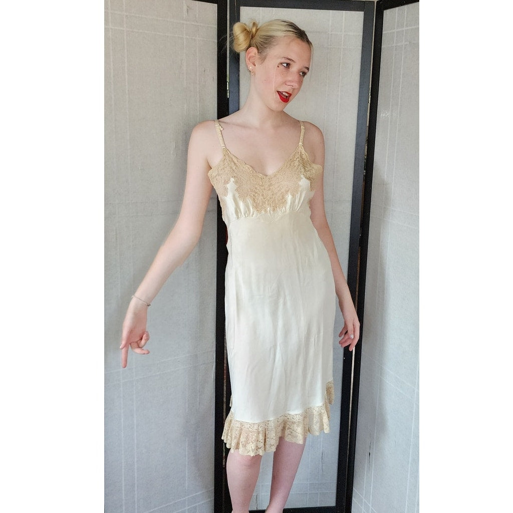 Vintage 30s Slip Dress Cream Silk Lace Bias Cut