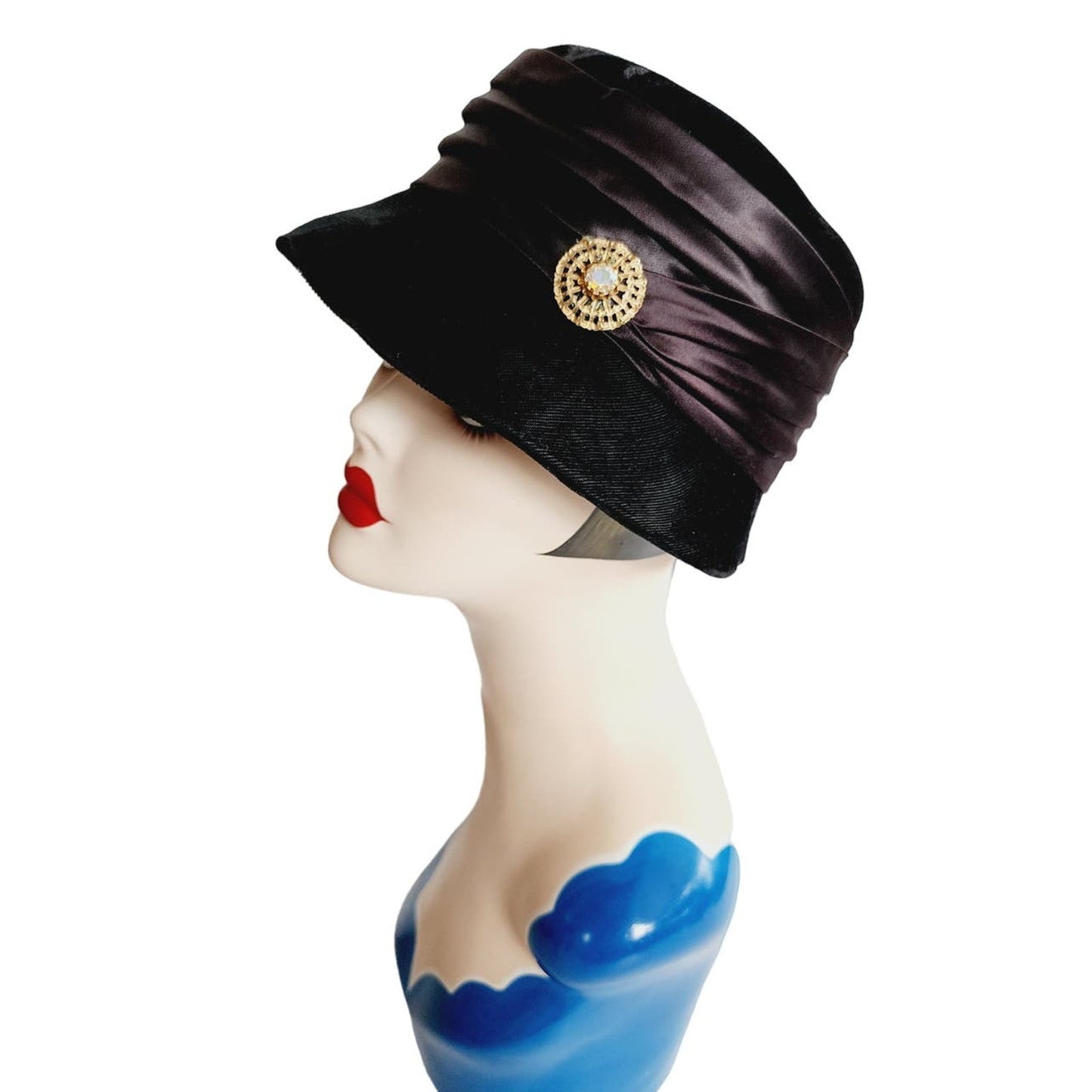 Vintage 1960s Black Hat in 20s Cloche Style Velvet Rhinestone by Joal