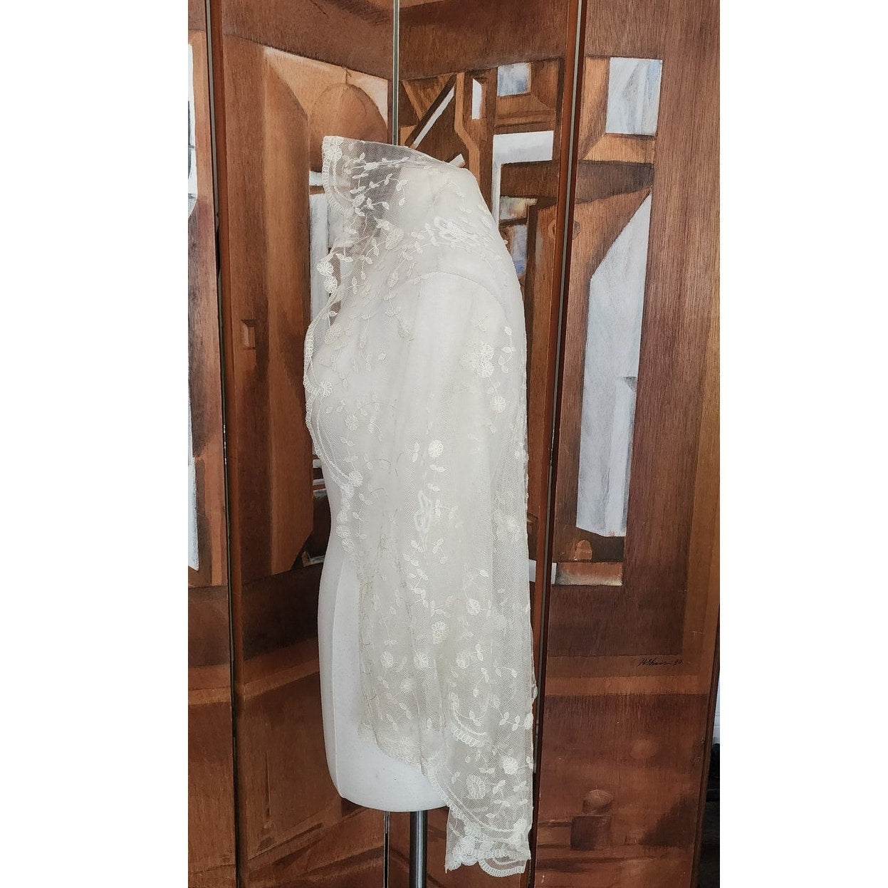 Vintage 1950s Brussels Lace Bridal Veil Wedding Mantilla Fingertip Length