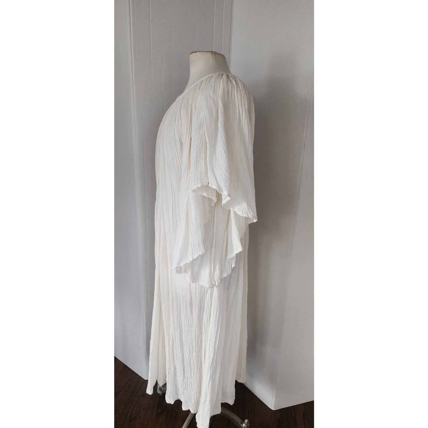 Vintage 70s Amerikan Climax Tent Dress White Cotton Gauze Angel Butterfly Sleeves