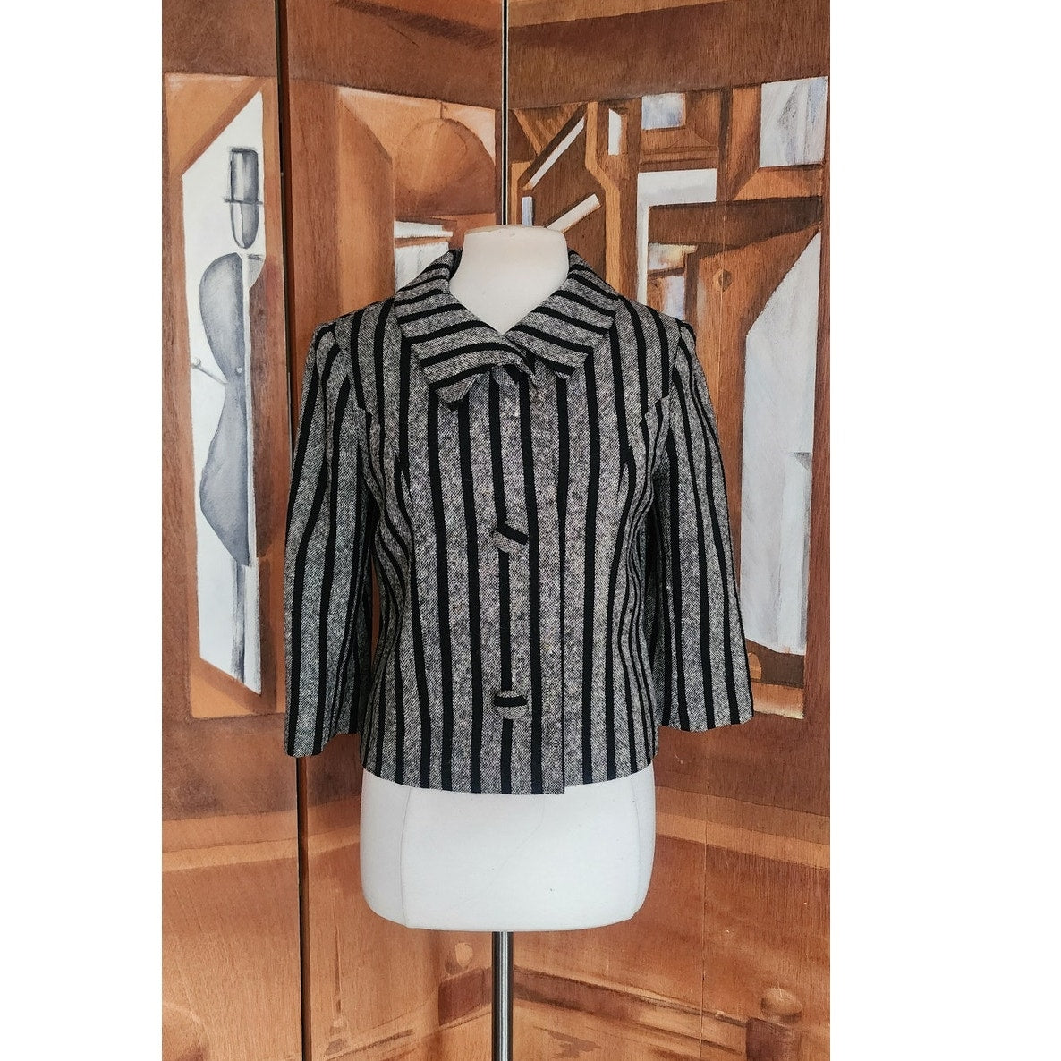Vintage 60s SYBIL CONNOLLY Mod Cropped Blazer Gray Wool Tweed Black Stripes Large Collar