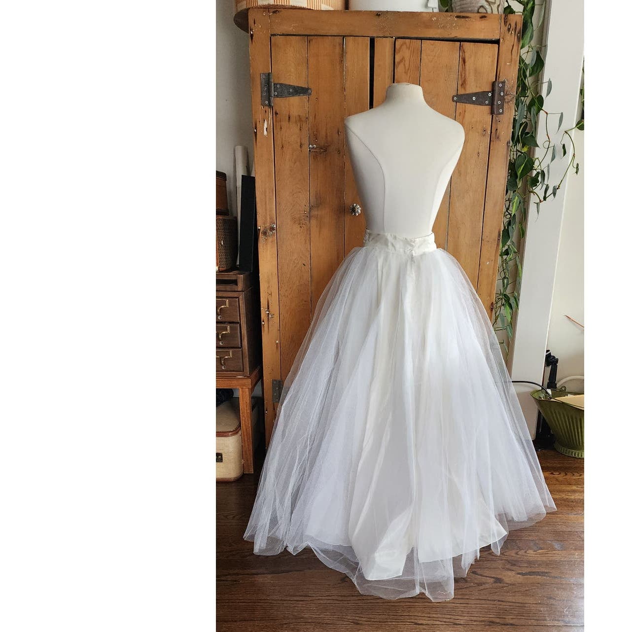 Vintage 50s White Tulle Petticoat Skirt High Waisted Bridal Wedding